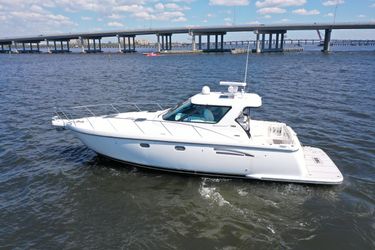 36' Tiara Yachts 2004