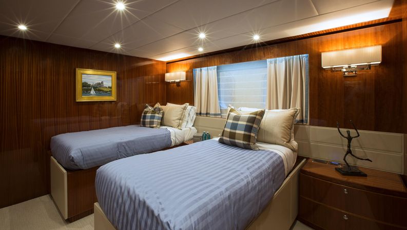Renaissance Yacht Photos Pics Twin Beds convertible to King Size