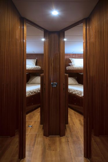 Renaissance Yacht Photos Pics 2 cabins Crew V berths with Ensuite bathroom