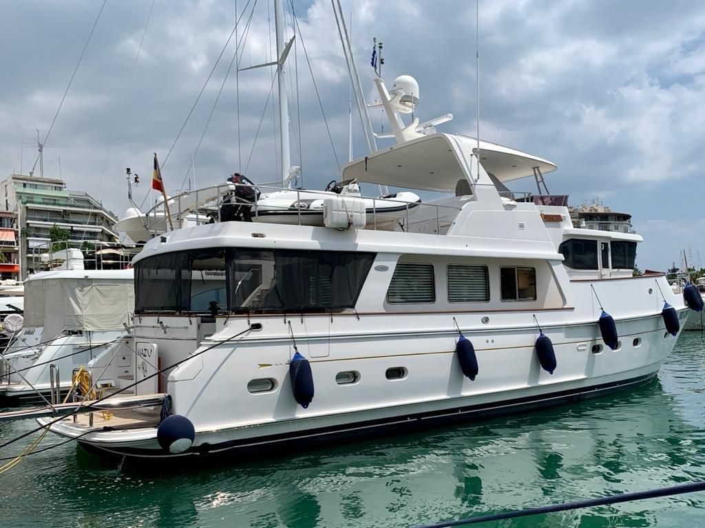 selene 66 yacht for sale