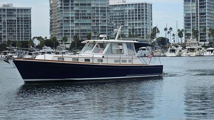 43' Grand Banks 2001