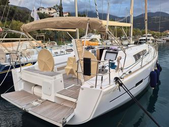 42' Dufour 2018