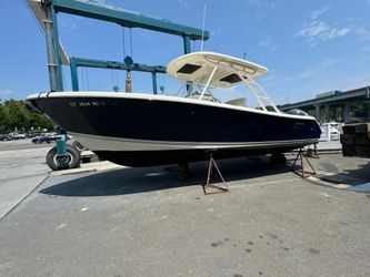 28' Pursuit 2014