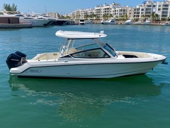 28' Boston Whaler 2021