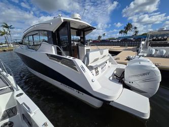 37' Four Winns 2020