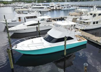 48' Viking 2005