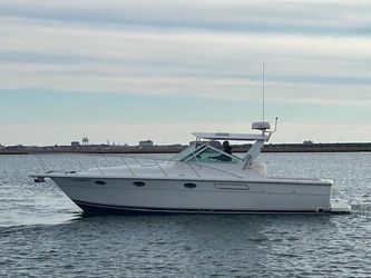 31' Tiara Yachts 2001