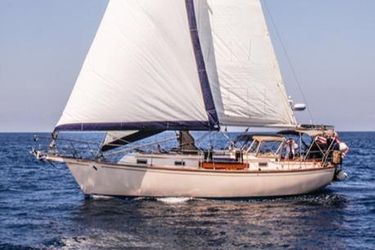 37' Island Packet 1995