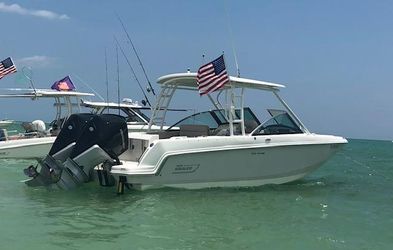 27' Boston Whaler 2018