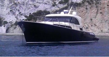 52' Mochi Craft 2005