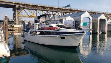 Carver 36 Mariner