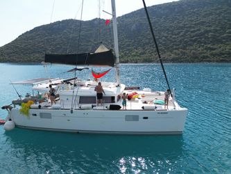 46' Lagoon 2012