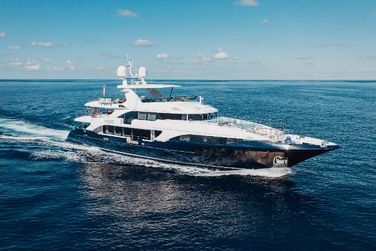 Benetti 132