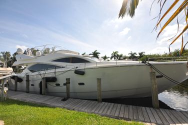 83' Sunseeker 2004