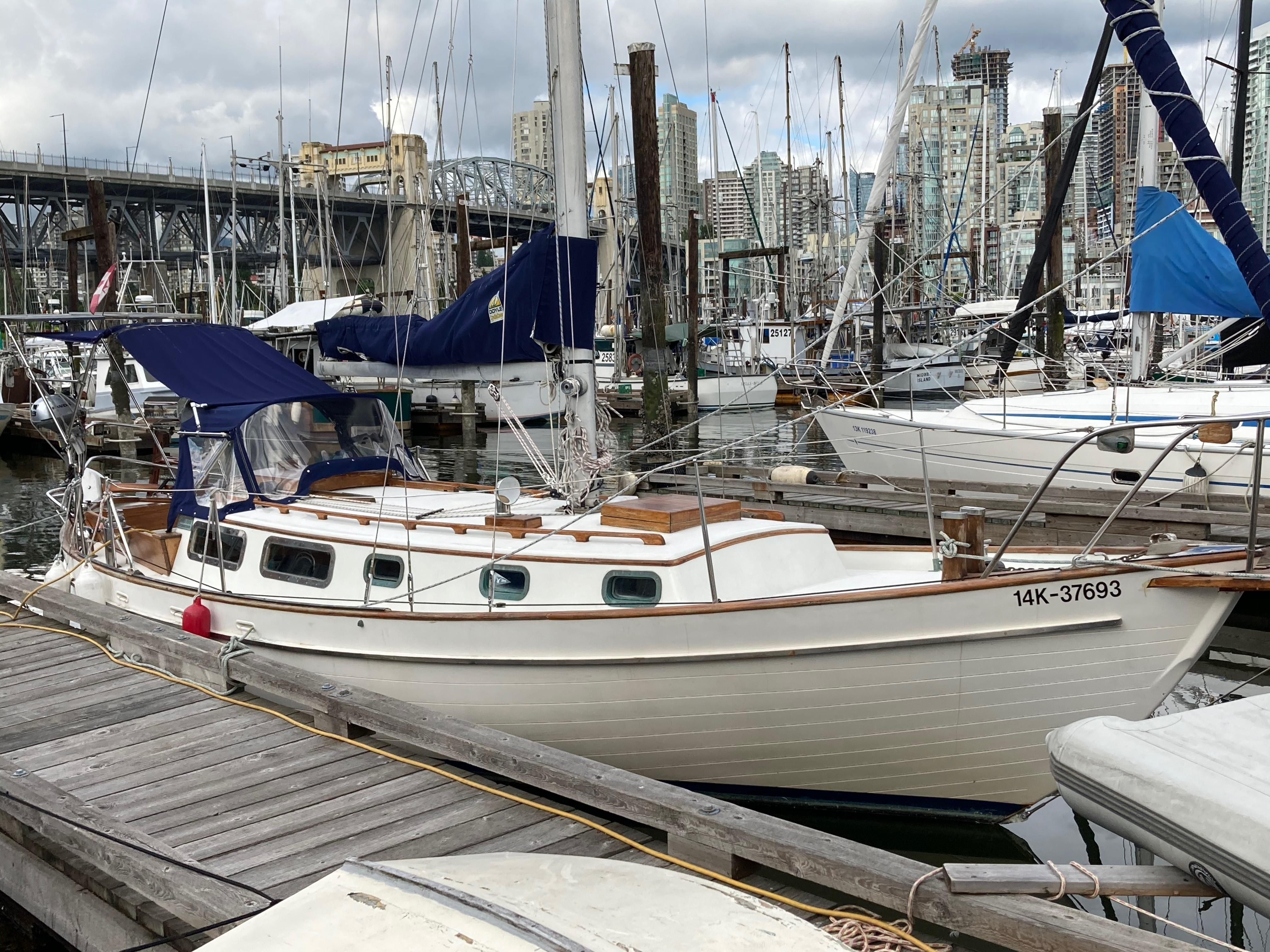 roughwater 33 sailboat for sale
