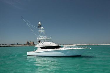 60' Hatteras 2016
