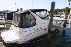 Cruisers Yachts 3372 Express