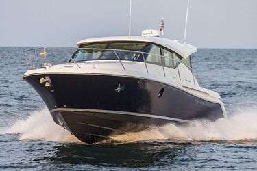 41' Tiara Yachts 2018