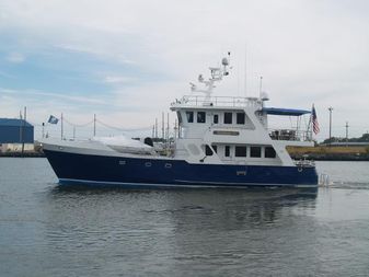Real Ships Expedition Yacht