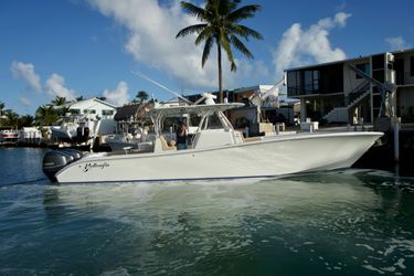39' Yellowfin 2016