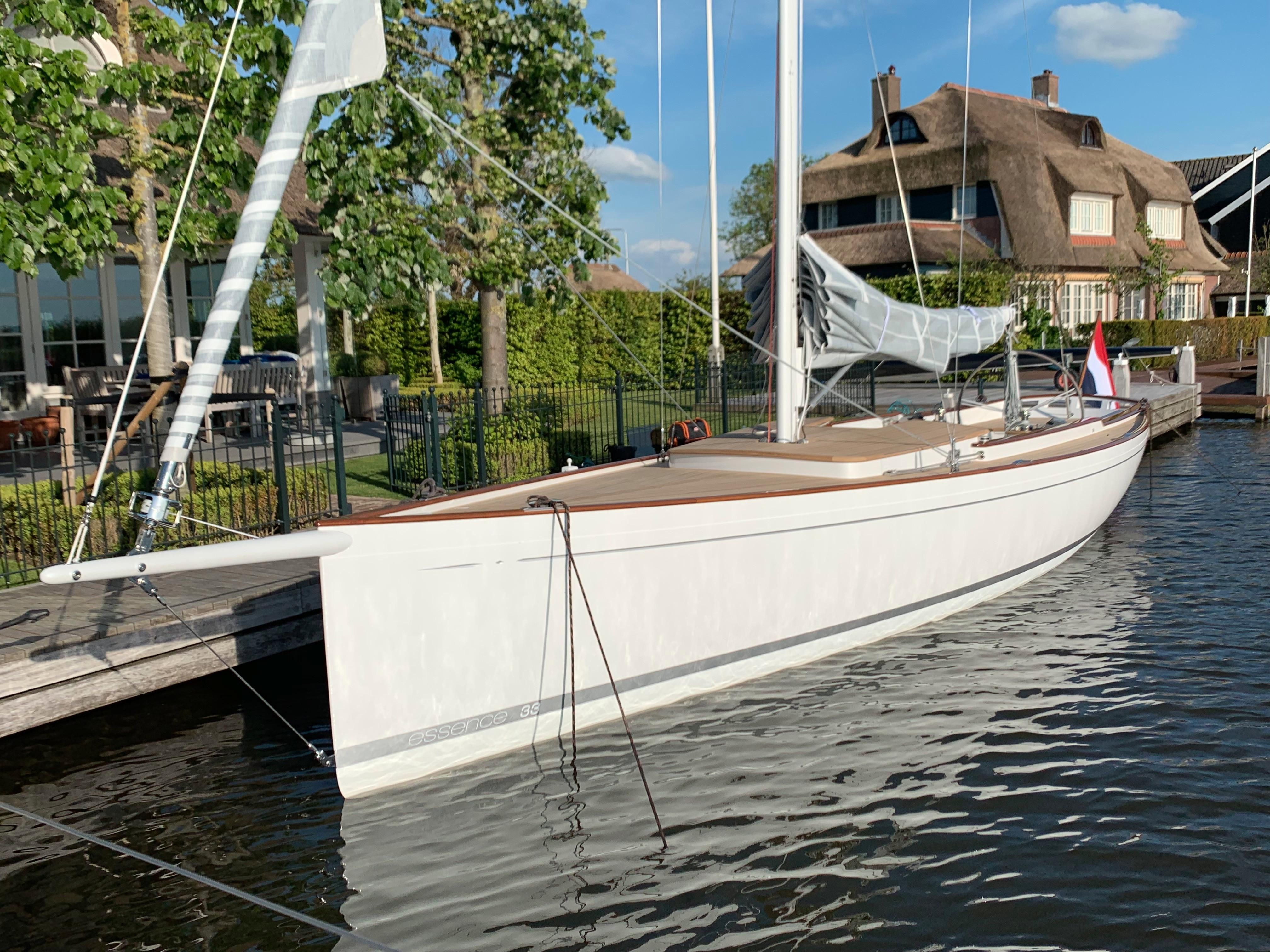 essence 33 sailboat