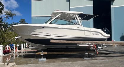 28' Boston Whaler 2020