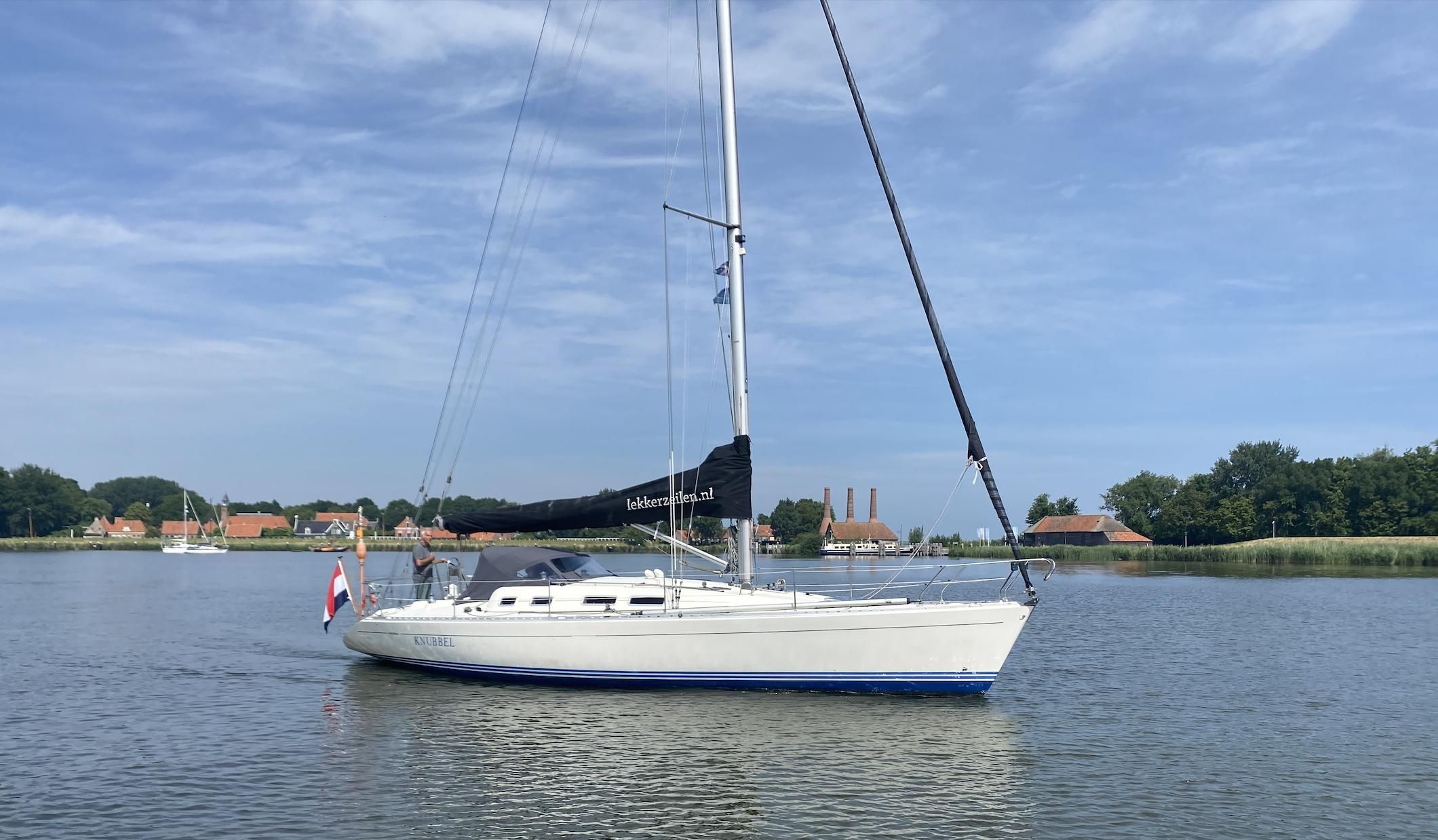 sigma 400 sailboat