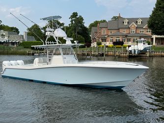 39' Invincible 2016