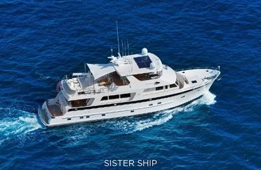 Outer Reef Yachts 820 CPMY