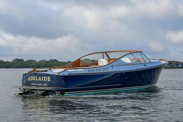 34' Hinckley 2019