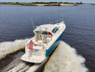 35' Tiara Yachts 1996