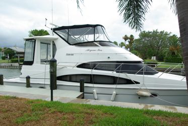 44' Carver 2001 Yacht For Sale