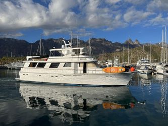 72' Hatteras 1985 Yacht For Sale