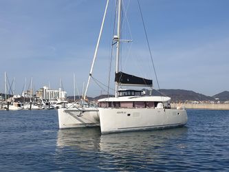 46' Lagoon 2019