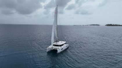 38' Fountaine Pajot 2019