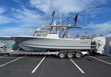 31' Regulator 2021