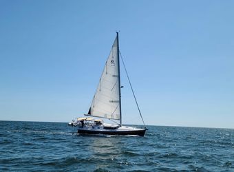 45' Hunter 2012