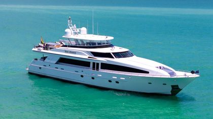 120' Crescent 2004