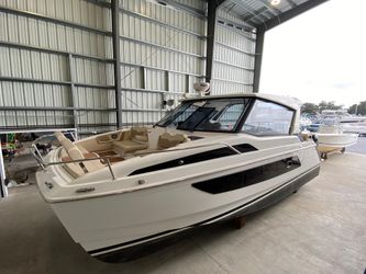 36' Aquila 2018