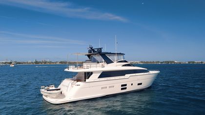 82' Hatteras 2017