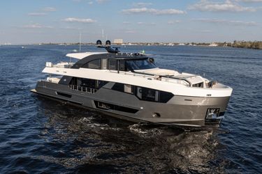 98' Ocean Alexander 2025