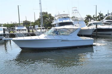 39' Hatteras 1995