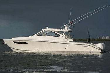 38' Pursuit 2021 Yacht For Sale
