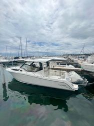 32' Boston Whaler 2021