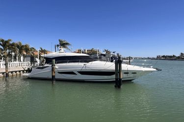 47' Sea Ray 2016