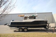 Ranger Tugs R-25 Luxury Edition & Trailer