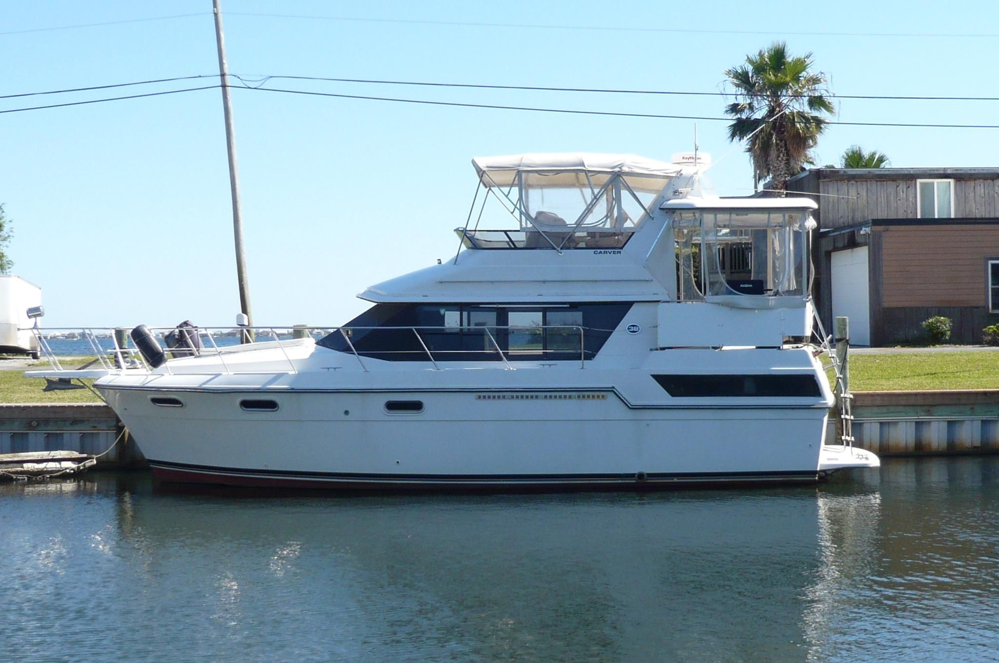 38 foot carver yacht