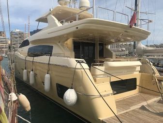Ferretti Yachts 840 Alturra
