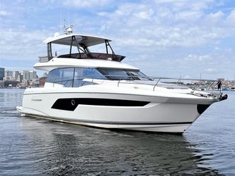 52' Prestige 2021