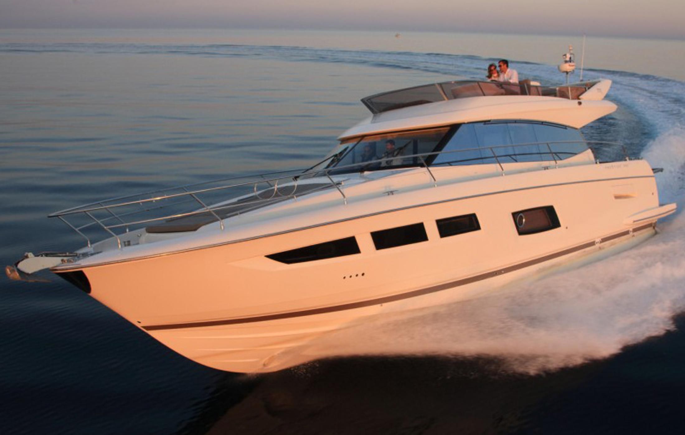 2016 Prestige 550 Motor Yacht for sale - YachtWorld